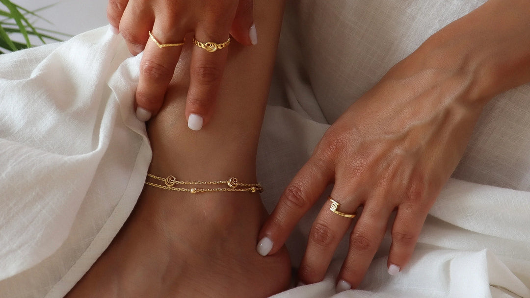 Accessorise with Confidence: The Power of Gold Vermeil Anklets