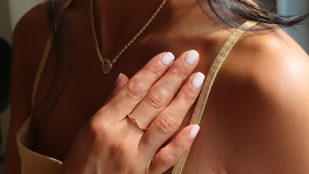 From Day to Night: How to Effortlessly Transition Your Jewelry Look